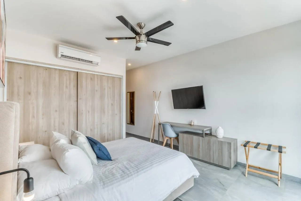 Turchese 303 N @ The Gallery Playa del Carmen Apartamento